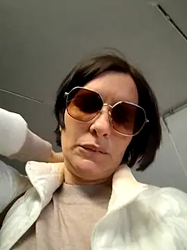 Piediniecollant online show from 23, 3, 2026