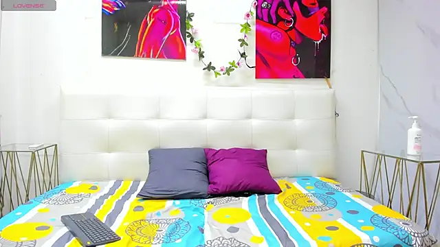 ahsly78alejandro online show from 13, 11, 2025