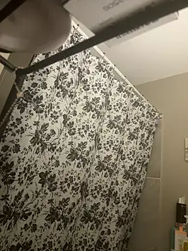 SilverSeductress online show from 5, 3, 2026