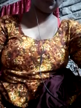 Snapshot of Liza0103 chatting on 28, 10, 2025 Liza0103 online show from 28, 10, 2025