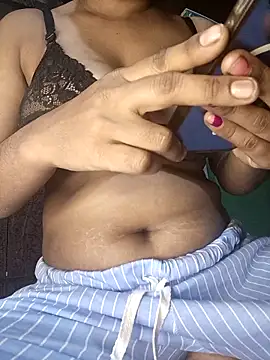 Snapshot of Liza0103 chatting on 23, 11, 2025 Liza0103 online show from 23, 11, 2025