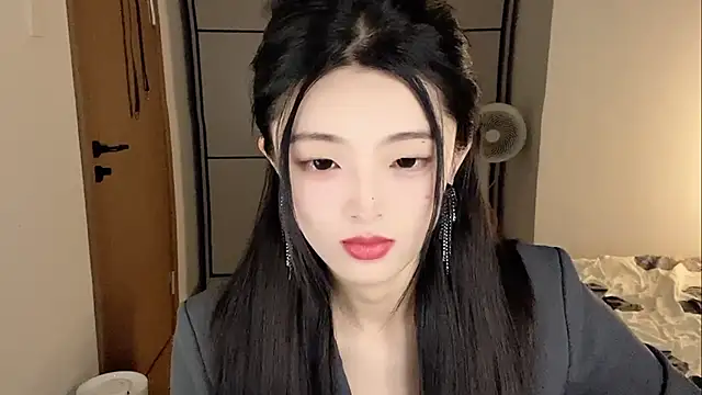 ronronner233 online show from 28, 11, 2025