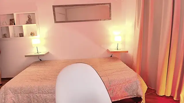 elli snow1 online show from 21, 12, 2025