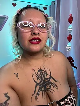 pinkbaddie777 online show from 14, 2, 2026