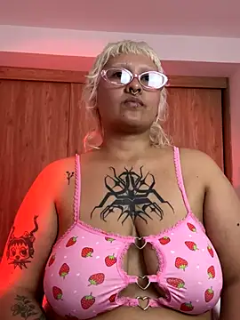 pinkbaddie777 online show from 7, 11, 2025