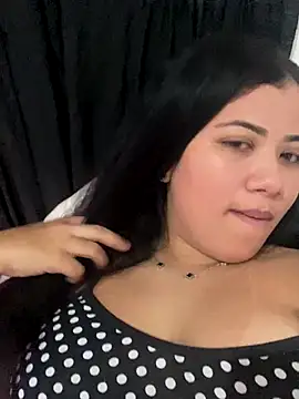 Snapshot of morenahhwy chatting on 3, 11, 2025 morenahhwy online show from 3, 11, 2025