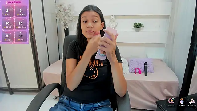 Snapshot of Selenafoxxx6 chatting on 2, 11, 2025 Selenafoxxx6 online show from 2, 11, 2025