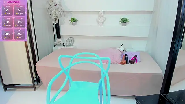 Snapshot of Selenafoxxx6 chatting on 5, 11, 2025 Selenafoxxx6 online show from 5, 11, 2025