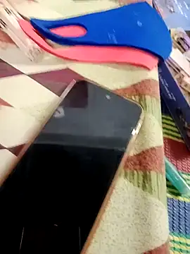 Laal Parilove online show from 29, 11, 2025