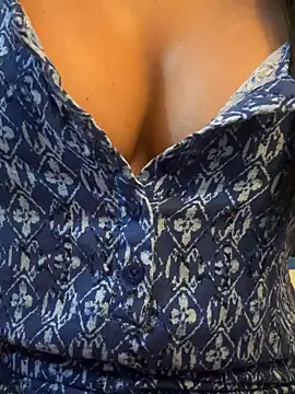 SexyBombs-01 online show from 28, 10, 2025