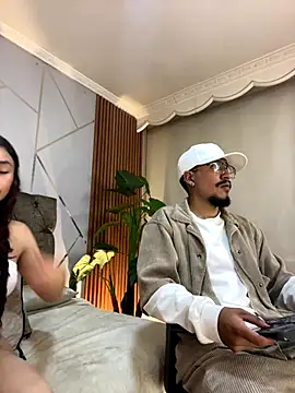 Noa N Luxy online show from 12, 11, 2025