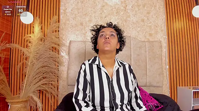 NAIA ROSSI online show from 25, 11, 2025