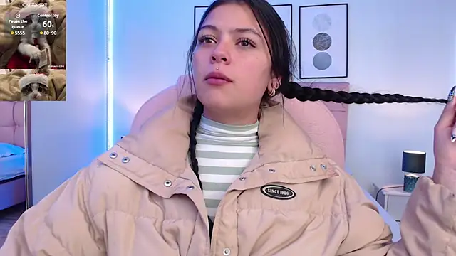 KikiVelvet online show from 28, 11, 2025