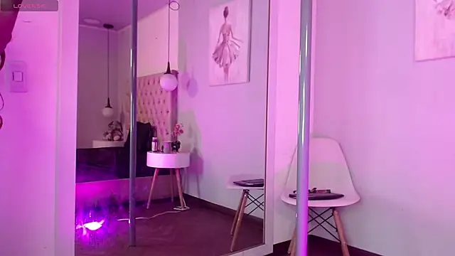 Afrika Evanss online show from 22, 11, 2025