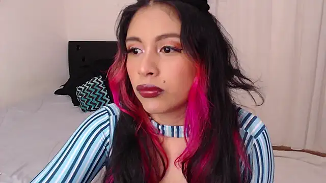 LikedPants01 online show from 11, 11, 2025