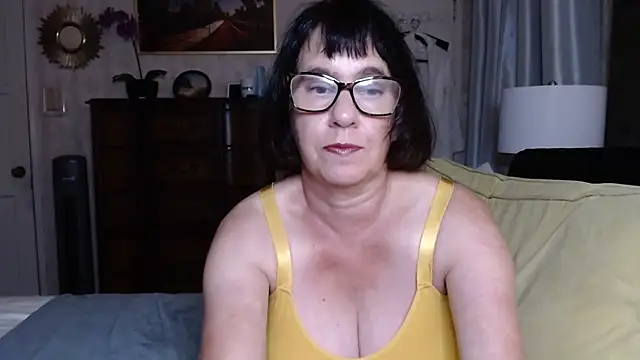 BigbustedBrenda online show from 10, 11, 2025