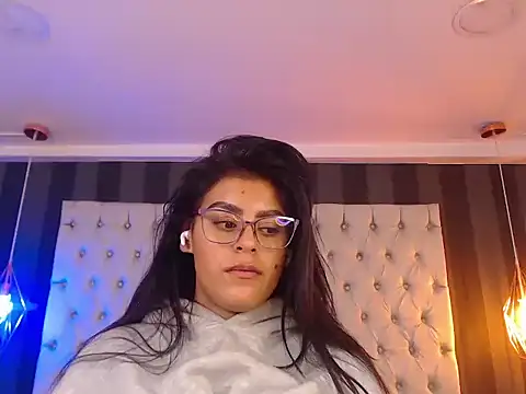 Camile Petite online show from 26, 11, 2025