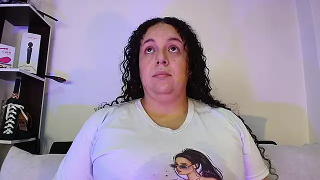 Snapshot of Natasha_Amber chatting on 23, 11, 2025 Natasha Amber online show from 23, 11, 2025