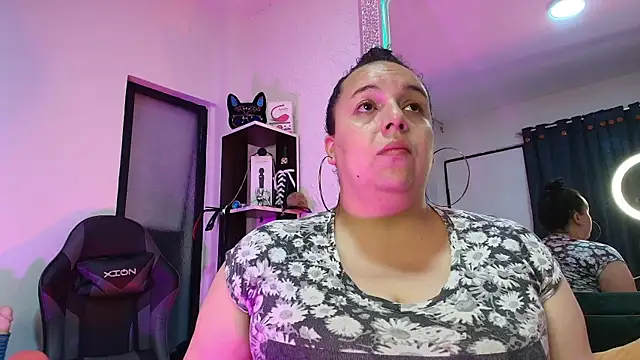 Snapshot of Natasha_Amber chatting on 30, 11, 2025 Natasha Amber online show from 30, 11, 2025