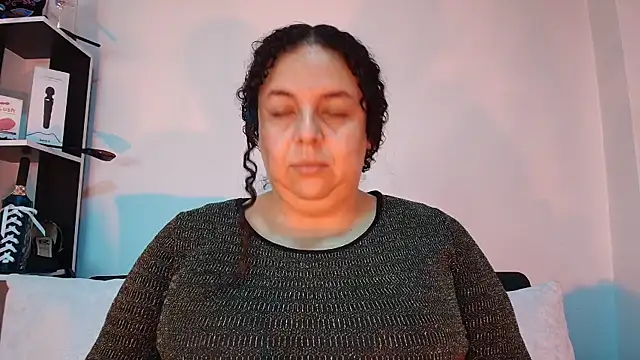 Snapshot of Natasha_Amber chatting on 11, 11, 2025 Natasha Amber online show from 11, 11, 2025