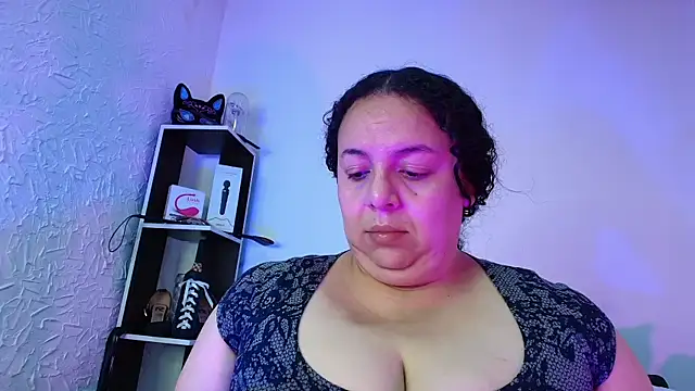 Snapshot of Natasha_Amber chatting on 18, 11, 2025 Natasha Amber online show from 18, 11, 2025