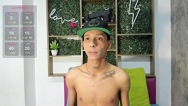 Max Steell online show from 8, 11, 2025