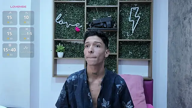 Max Steell online show from 2, 11, 2025