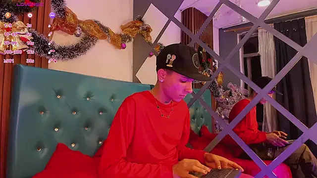 Max Steell online show from 15, 12, 2025