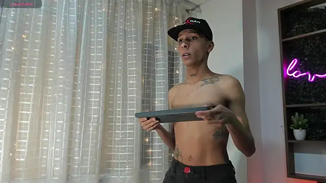 Max Steell online show from 6, 11, 2025