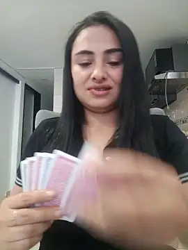 solandrea online show from 2, 11, 2025