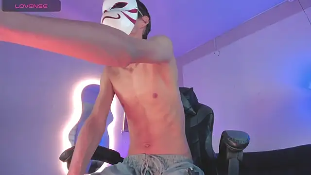 Senpai Lover online show from 19, 12, 2025