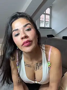 NadyGlame online show from 20, 11, 2025