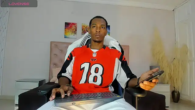 Snapshot of for_itan chatting on 3, 3, 2026 for itan online show from 3, 3, 2026