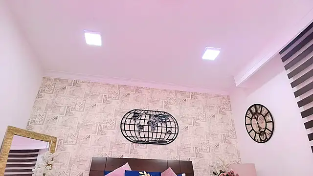 Snapshot of Marilyn_Blakee chatting on 15, 11, 2025 Marilyn Blakee online show from 15, 11, 2025