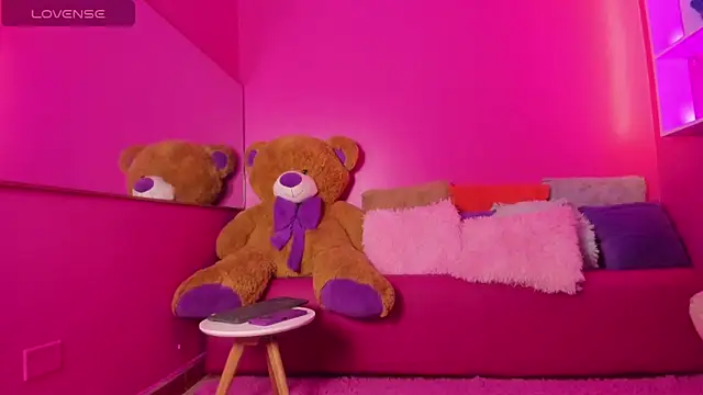 Ayrix angels online show from 11, 11, 2025