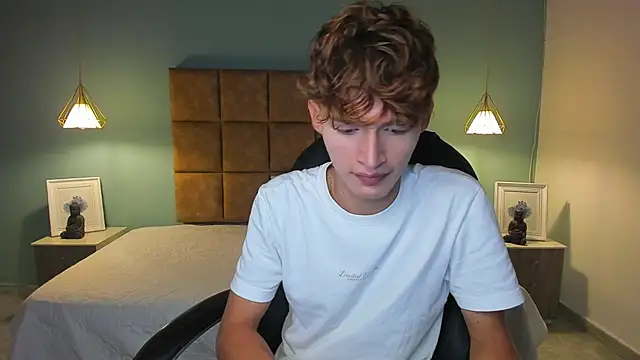 NicolasFerrer18 online show from 15, 11, 2025