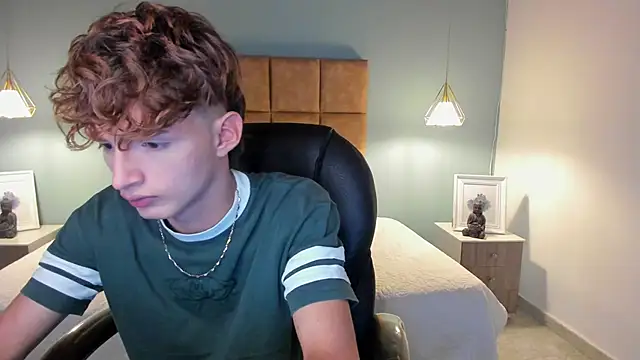 NicolasFerrer18 online show from 16, 11, 2025