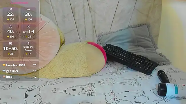 little emiily  online show from 28, 11, 2025