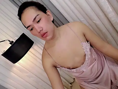 Xhugejerkingtrans online show from 22, 11, 2025