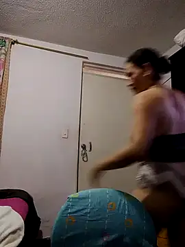 Snapshot of Adelgey-Michell chatting on 9, 11, 2025 Adelgey-Michell online show from 9, 11, 2025