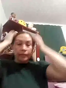 Snapshot of Adelgey-Michell chatting on 22, 12, 2025 Adelgey-Michell online show from 22, 12, 2025