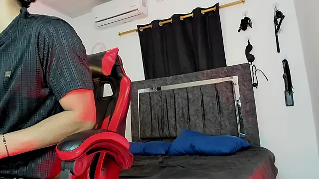 Maximiliano Khalil online show from 29, 11, 2025