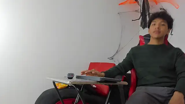 Maximiliano Khalil online show from 4, 11, 2025