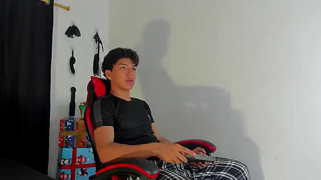 Maximiliano Khalil online show from 14, 12, 2025