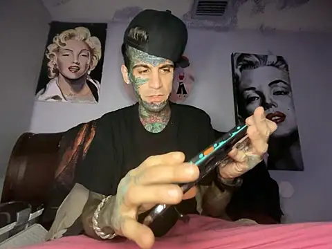 Snapshot of Dyskizly chatting on 12, 11, 2025 Dyskizly online show from 12, 11, 2025