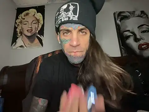 Snapshot of Dyskizly chatting on 24, 11, 2025 Dyskizly online show from 24, 11, 2025