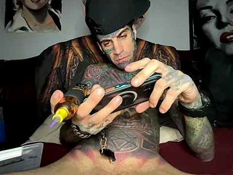 Snapshot of Dyskizly chatting on 21, 11, 2025 Dyskizly online show from 21, 11, 2025