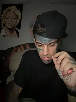 Snapshot of Dyskizly chatting on 15, 11, 2025 Dyskizly online show from 15, 11, 2025