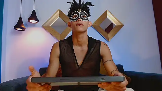 KamiSuarez online show from 30, 10, 2025