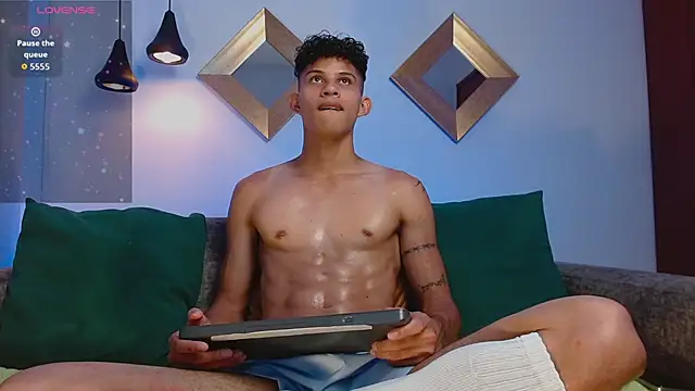 KamiSuarez online show from 24, 3, 2026